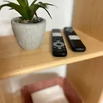 Apartamento Residencial Leyra, Piso Céntrico De 6 Habitaciones, 8 Camas *
