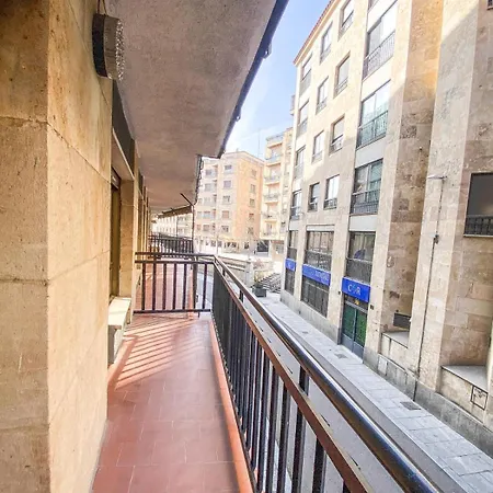 Residencial Leyra, Piso Centrico De 6 Habitaciones, 8 Camas * Salamanka