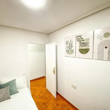 Residencial Leyra, Piso Centrico De 6 Habitaciones, 8 Camas Apartmán Salamanka