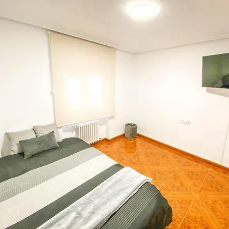 Residencial Leyra, Piso Centrico De 6 Habitaciones, 8 Camas Apartment Salamanca