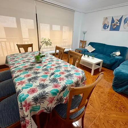 アパート Residencial Leyra, Piso Centrico De 6 Habitaciones, 8 Camas サラマンカ