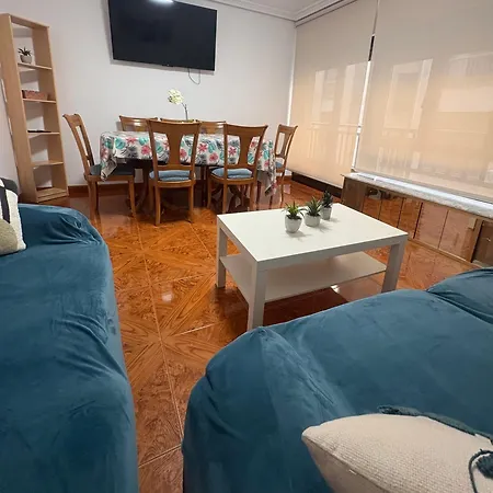 Residencial Leyra, Piso Centrico De 6 Habitaciones, 8 Camas 아파트 살라망카