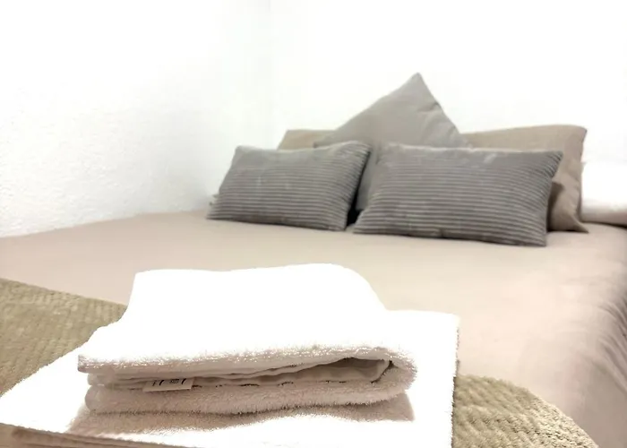 Residencial Leyra, Piso Centrico De 6 Habitaciones, 8 Camas * 살라망카