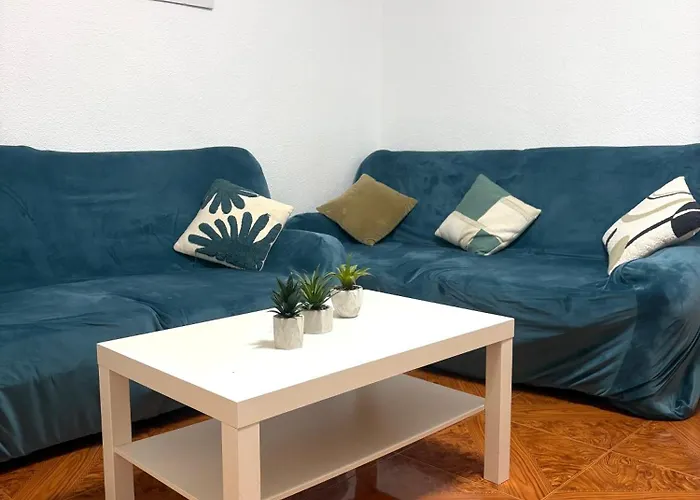 Residencial Leyra, Piso Centrico De 6 Habitaciones, 8 Camas * Salamanca